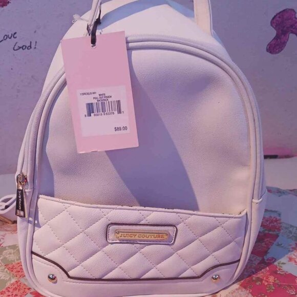 Backpack - Picture 1 of 3